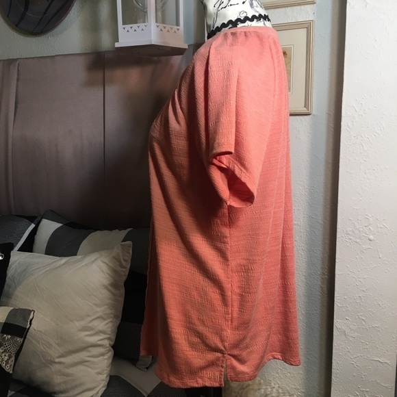 Live & Let Live ruffle cap sleeve peach top - Picture 4 of 9